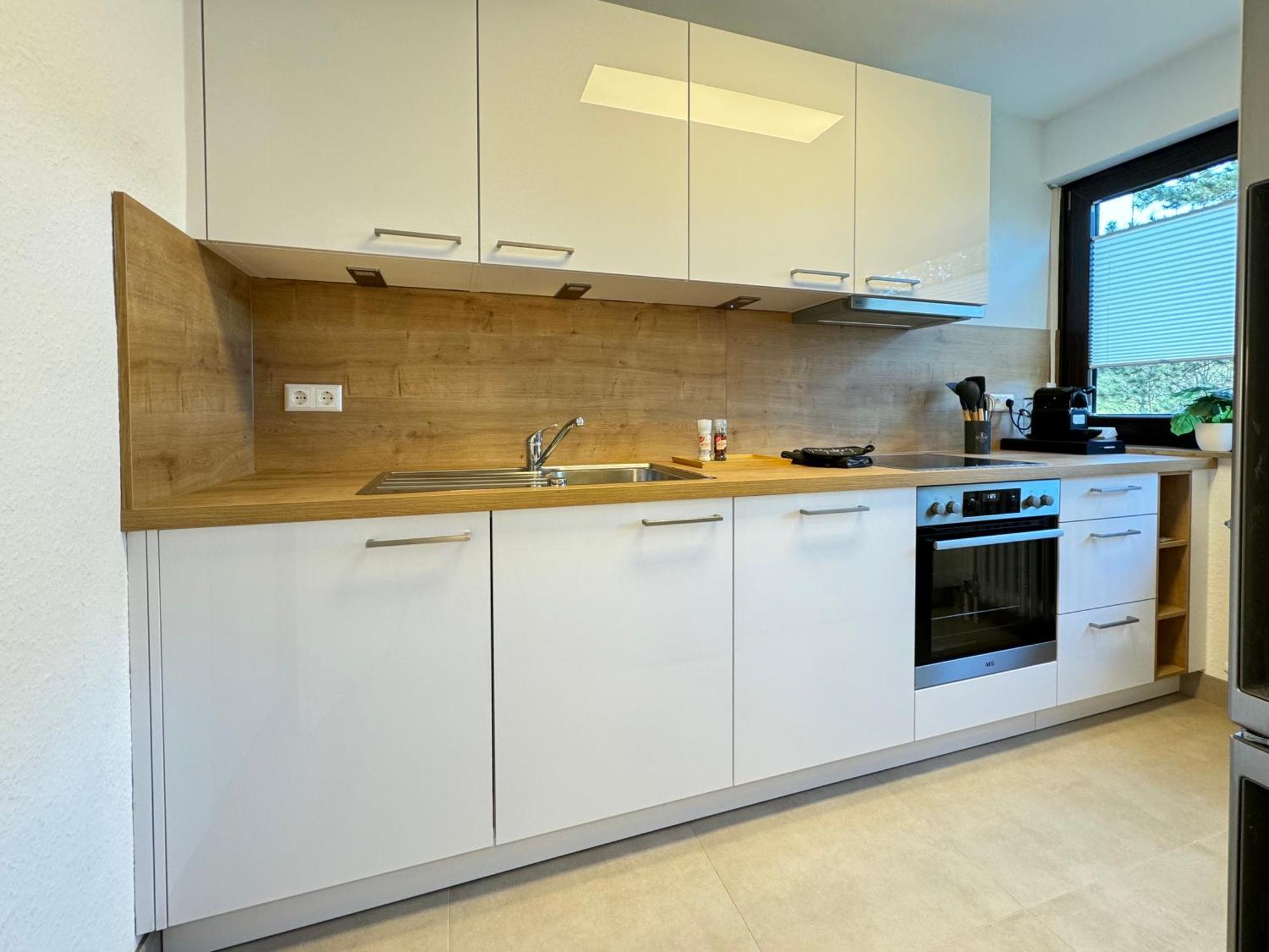 3 Zimmer Apartment, 90 Qm, Ruhig Und Zentrumsnah, Max 6 Pers, 15 Qm Balkon , Private Garage, Internet 1000 Mbit ジンデルフィンゲン エクステリア 写真